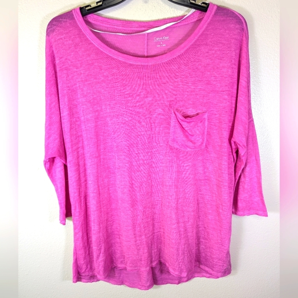 Calvin Klein Performance Women's 3/4 Sleeve Pocket Burnout Yoga Tee